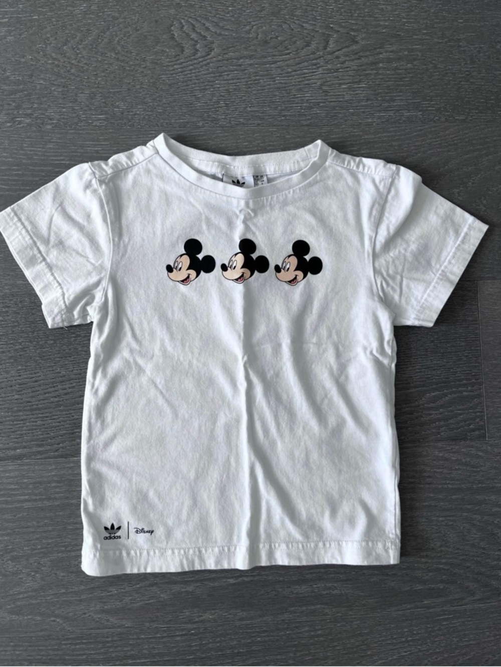 Adidas 2 tshirts